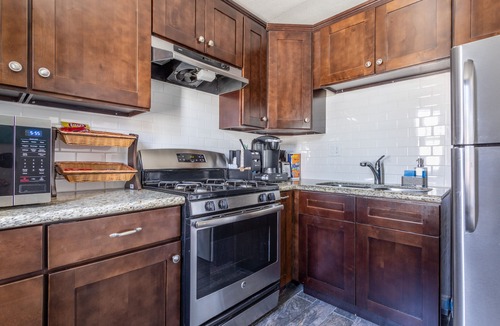 East Whittier House | 2BD~1BA Home w/Parking and 1/2Acre Yard Space -20 min to Disney& Knott's