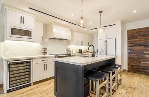 Chula Vista Apartment | 2BD Oceanfront Penthouse