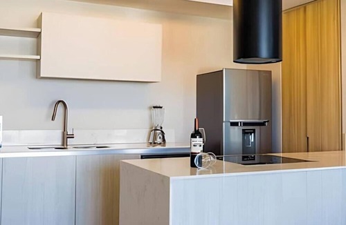 Guadalajara House | 2BR city retreat w/pool, gym & parking