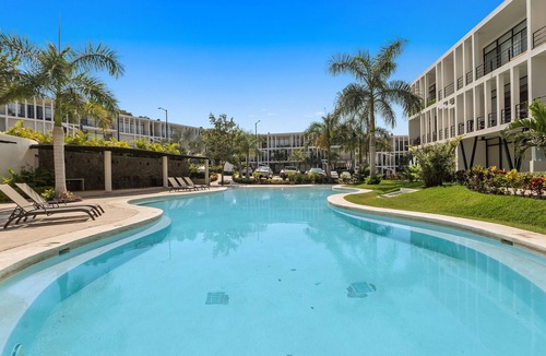 Mezcales House | 2BR Ground Floor + Balcony Pool Beach 15 min away
