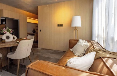Providencia Apartment | 2BR retreat near Plaza Midtown w/balcony