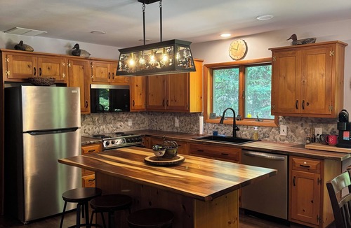 Town of Webb House | 3 Bedroom, 2 Bath Secluded Old Forge Log Cabin