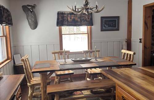 Town of Webb House | 3 Bedroom, 2 Bath Secluded Old Forge Log Cabin
