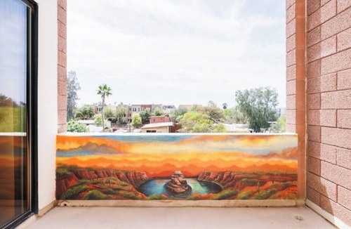 Riverside House | 3-bedroom/bath Townhome in fabulous Tempe Walking Distance to ASU with AC, WiFi