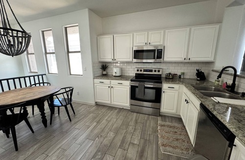 Kierland Condo | 3-bedroom condo in beautiful Scottsdale with AC, WiFi, fitness room