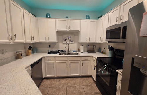 Phoenix Condo | 3-bedroom condo with 3rd bedroom converted to office in enchanting Peoria