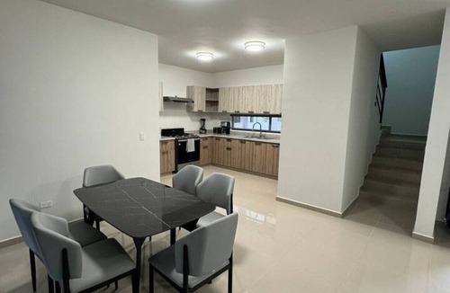 La Paz House | 3 Bedroom Home in Gated Community