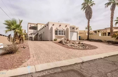 Desert Hills House | 3-Bedroom home with Pool, Balcony, and VIEWS!