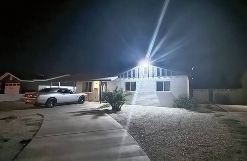 Alhambra House | 3-bedroom house in brilliant Phoenix with WiFi, AC , PS5, PS4, Smart fridge,