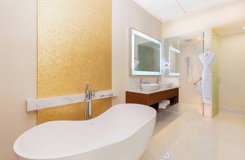 Santa Rosa Apartment | 3 bedroom unit at Villa la Valencia