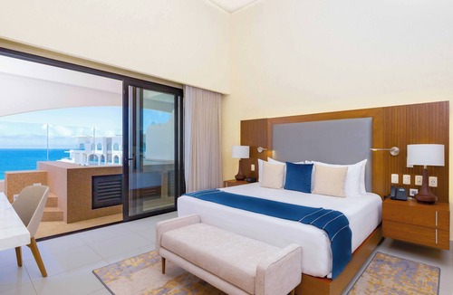 Santa Rosa Apartment | 3 bedroom unit at Villa la Valencia