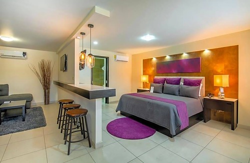 Zona Centro Hotel | 3-Star Hotel ∙ Hotel Cortez