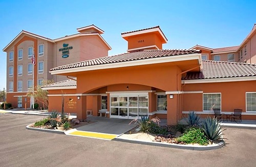 Yuma Hotel | 3-Star Hotel ∙ Homewood Suites by Hilton Yuma