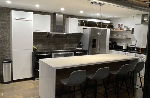 Mesa House | 3b/2b "Beadle Box" Architectural Loft w/Doghouse + Golf