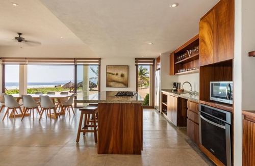 Ixtapa Villa | 3BR Beachfront Villa Private Terrace + Pool