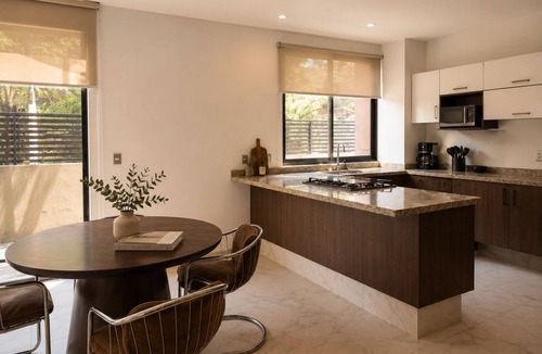 Providencia Apartment | 3BR · Country Club Guadalajara · cocina · rooftop bar · WiFi