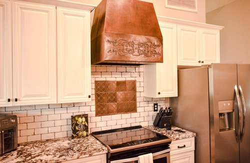 North Mountain House | 4-Bdrm Vacation Dream Home w/Backyard Paradise!