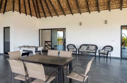 Puerto Escondido Villa | 4-bedroom villa in fabulous Puerto Escondido with AC, WiFi, private pool.