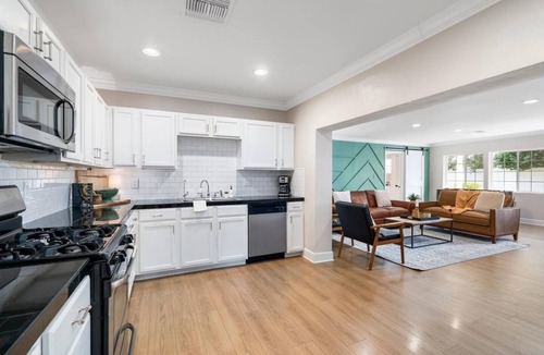 Camelback East House | 4 bedrooms in one of the most popular + charming neighborhoods in Arcadia