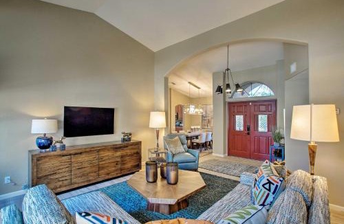 Paradise Park Vista House | 4 Mi to TPC Scottsdale: Family Home w/Hot Tub!