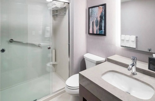 Tempe Hotel | 4 Modern Rooms – Near Desert Garden, Local Trails, & City Nightlife