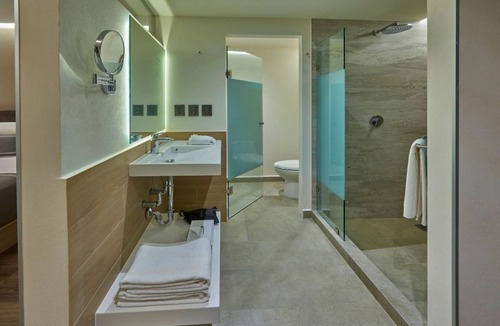 Marina Mazatlan Hotel | 4 Tranquil Rooms in Mazatlán – Steps from Ocean and Local Hotspots