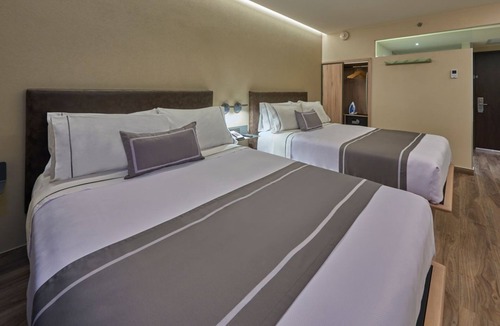 Marina Mazatlan Hotel | 4 Tranquil Rooms in Mazatlán – Steps from Ocean and Local Hotspots