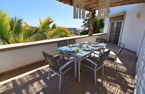 Centro Villa | 4BD Luxury Villa (Casa Pueblo)