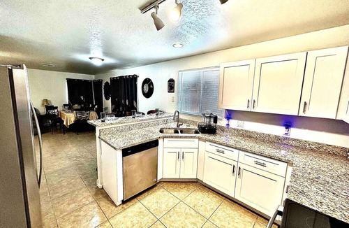 Sundial House | 4Bd Oasis w/Pool/Pool Table