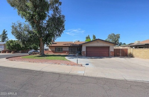 Glendale House | 4BR Happy Harmont House w/Private Pool Near State Farm Stadium Sleeps 10