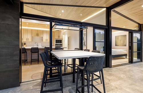 Western Villa House | 4BR Modern Smart Home - Walk to Old Town w/Heated Plunge Pool & Fire Features