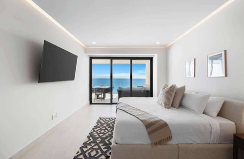 Bucerias Apartment | 4BR w/Oceanfront Views, Gym & Pools | Panarea 5D