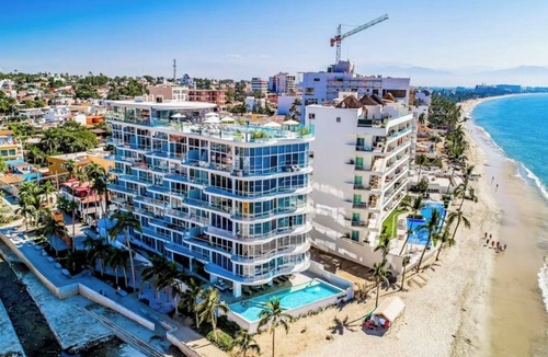 Bucerias Condo | 5* BEACHFRONT beautiful & cozy, 3 bedrooms/3 bath Condo - Golden Zone, Bucerias
