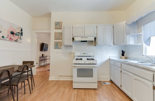 Koreatown House | 5 Bedroom Koreatown Charmer near Downtown Los Angeles