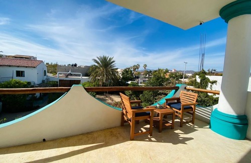 Downtown Cabo San Lucas Apartment | 5 min to Marina/15 minutes walking to the beach, with beautiful garden!