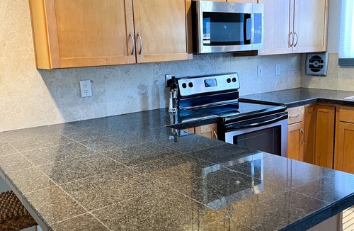 Arts District Condo | 5 Minute Walk to Old Town - Modern Retro Retreat