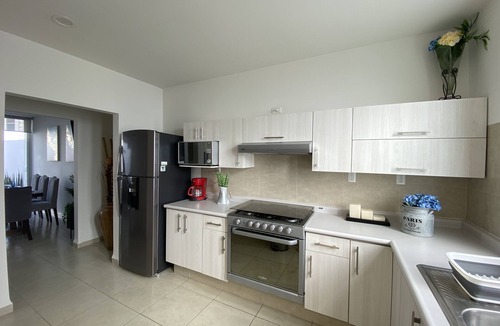 San Luis Potosi Condo | 5 minutes to Industrial Zone! Family-sized condo with pool, gym and playground