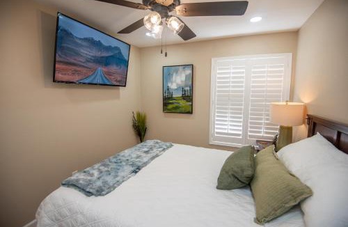 Yuma House | 5 Star Luxury with Private Pool and Cozy Firepit