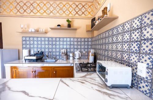 Lo de Marcos Apartment | 5min to Beach & Downtown, High-Speed WiFi, Laundry Service, PetsOK