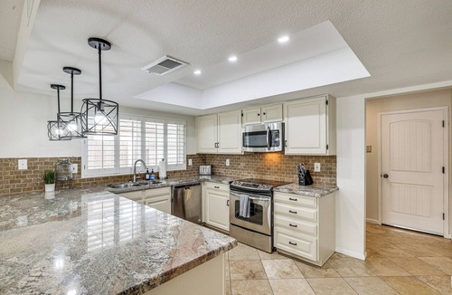 Paradise Valley Village Cottage | 6 Mi to TPC Scottsdale: Family Escape w/Fire Pit!