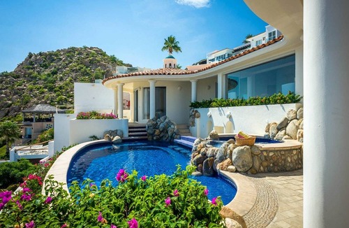 Pedregal Villa | 743 m² Villa ∙ 6 bedrooms ∙ 12 guests