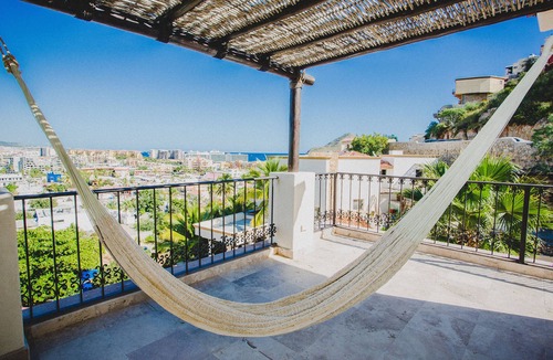 Centro House | 7Br/8bth Walking distance to town! Great REVIEWS!