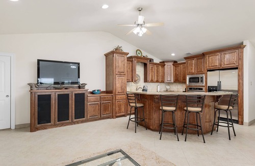 Port Mansfield House | 834 Laguna C - Large, spacious 3 BD/2BA that gives a homely vibe