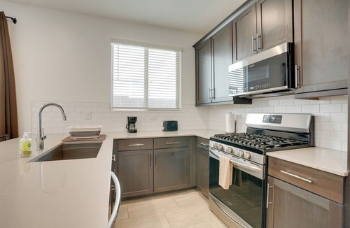 Estrella Village Apartment | 9 Mi to Westgate: WFH-Friendly Apt in Tolleson!