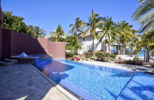 Ensenada Los Muertos Villa | 91 m² Villa ∙ 2 bedrooms ∙ 5 guests