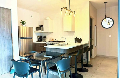 Monterrey Apartment | 914-Centrico y Comodo Apt/Ac/5Px/Wifi