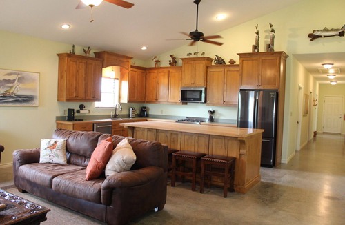 Port Mansfield House | 922 Mansfield - Beautiful & Spacious!