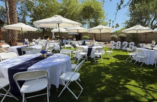 Glendale House | 99 Palms Event Venue: Barn, grass, pool, games, 6 beds