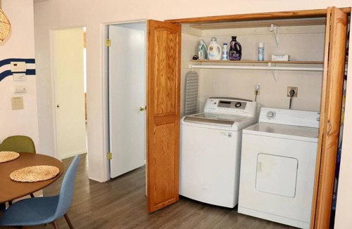 South Redlands House | 9min to Univ of Redlands Spacious Boho Home 5min to Downtown DISCOUNTS