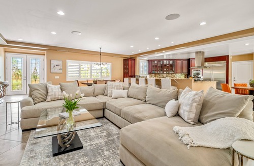 Palm Desert House | A privately gated, half-acre, 5-bedroom paradise